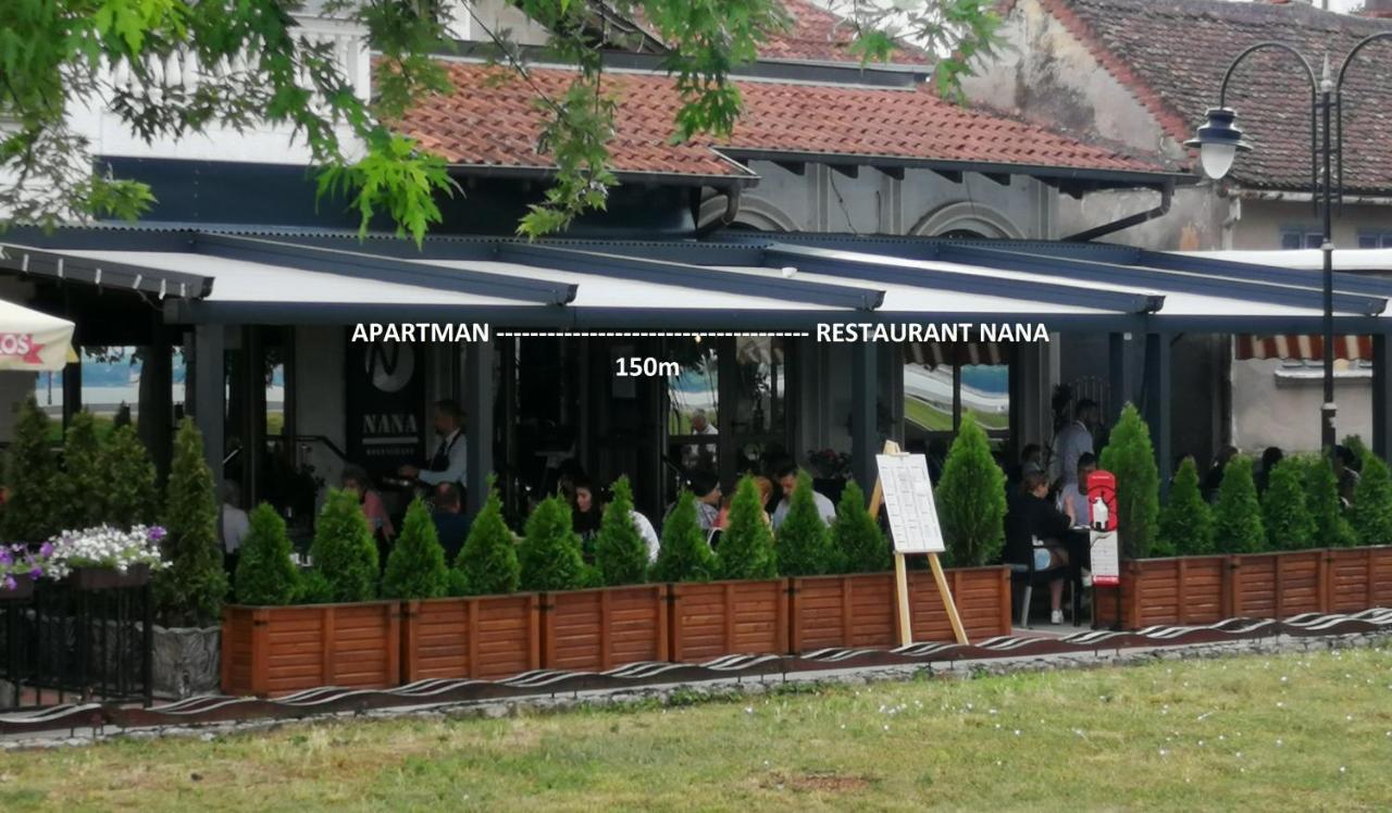 Apartments Nana Golubăţ Exterior foto